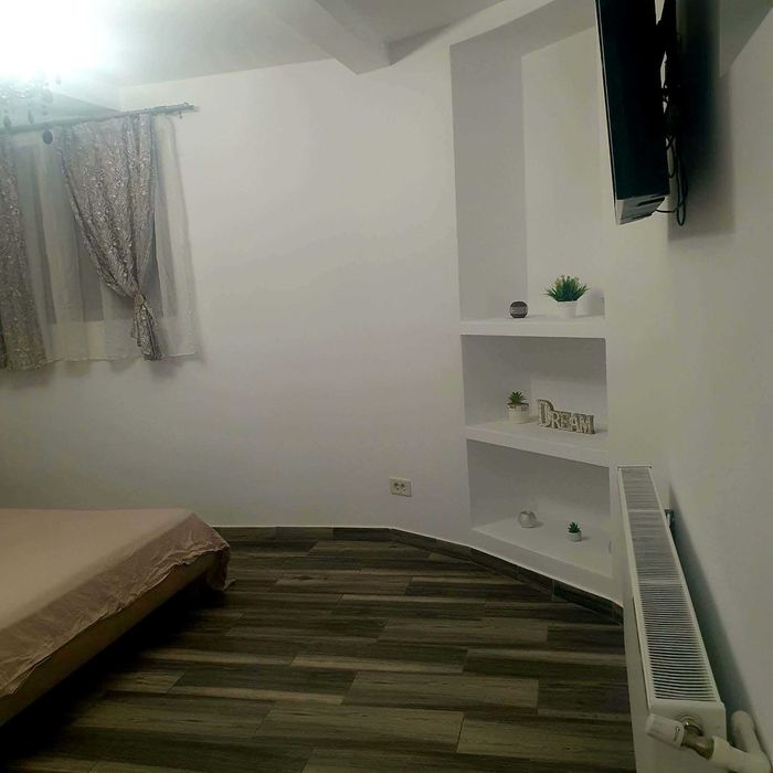 Proprietar,ofer spre inchiriere apartament 1 camera,,faleza