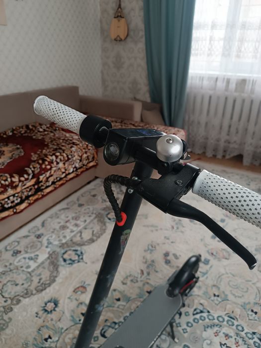 Продам электро самокат