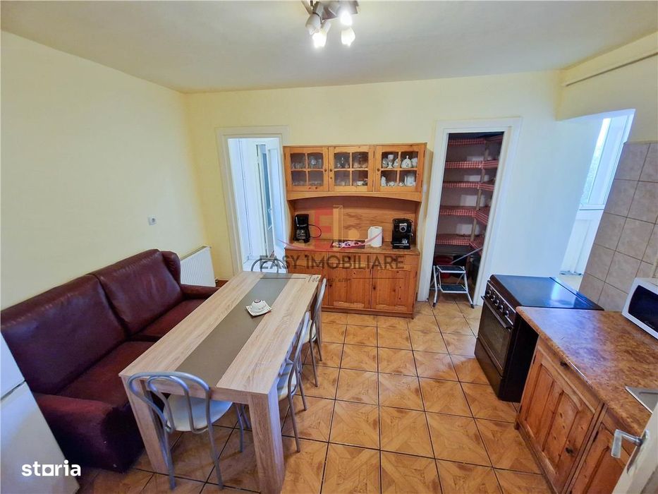 Apartament 3 camere, UMF, 2 bai,Cornisa, 2 balcoane, Targu Mures