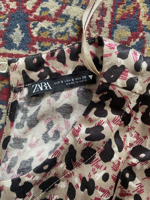 Блузка шелковая из Англии, Zara