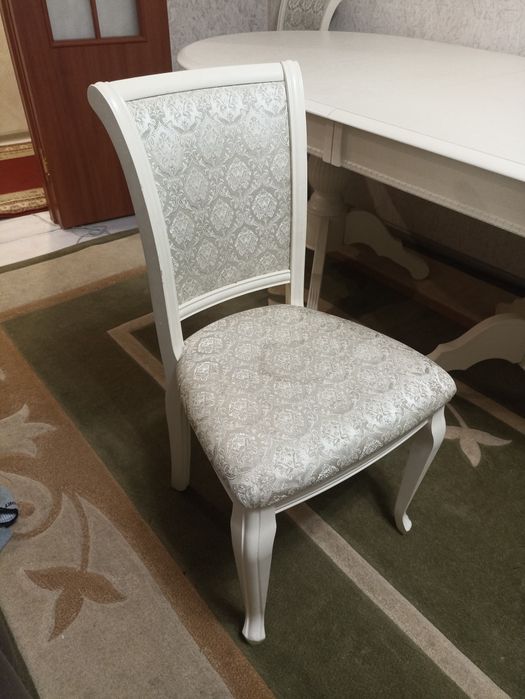 Продам стол в отл сост