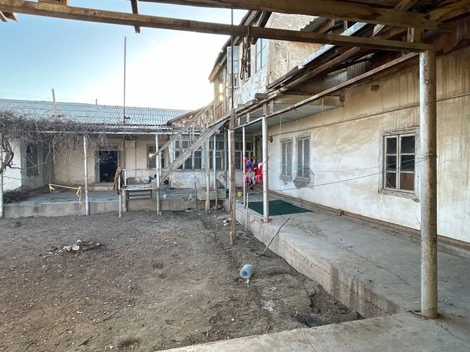 Buxoro tuman Galaosiyo shaharda 6 sotoq uy sotiladi