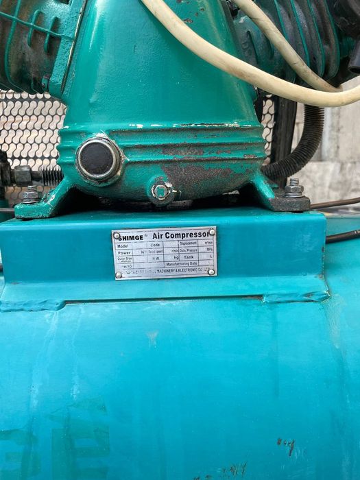 Kompressor sotiladi