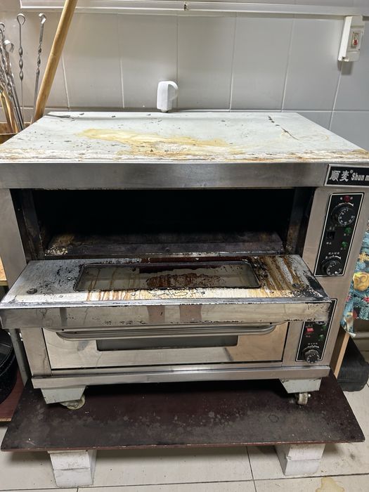 Продам духовой шкаф профессиональный