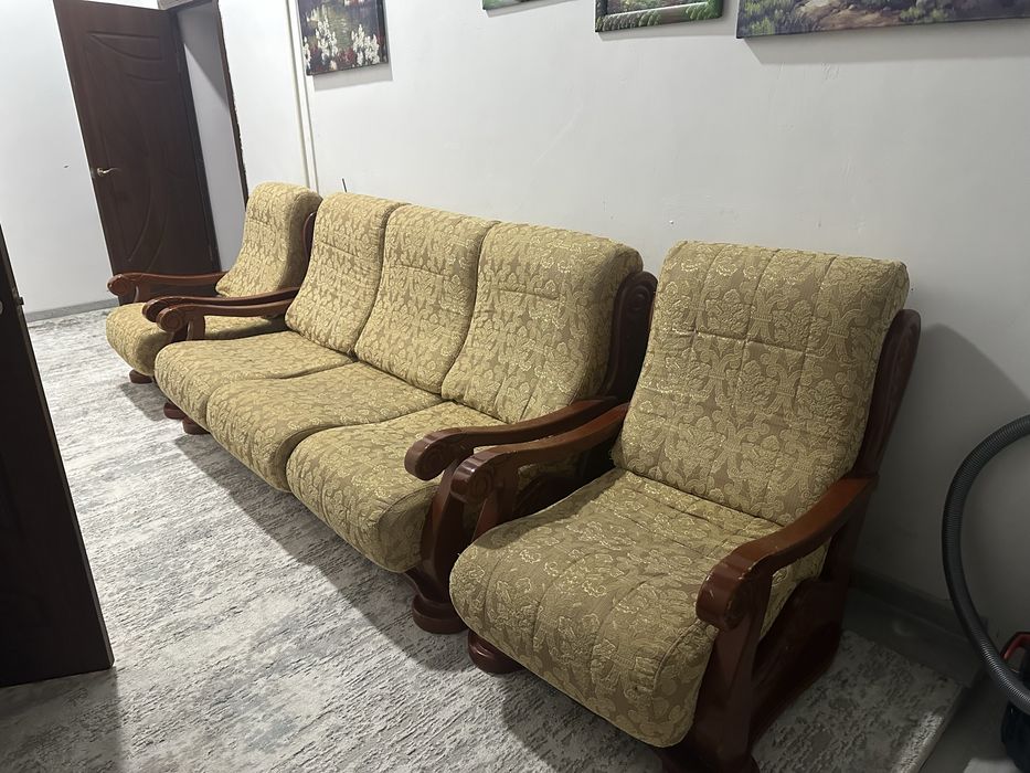 Диван для гостиной