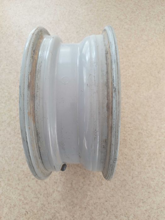 Продам железный диск R13 на ВАЗ