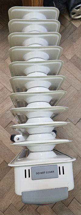 Calorifer pe ulei cu aerotermă