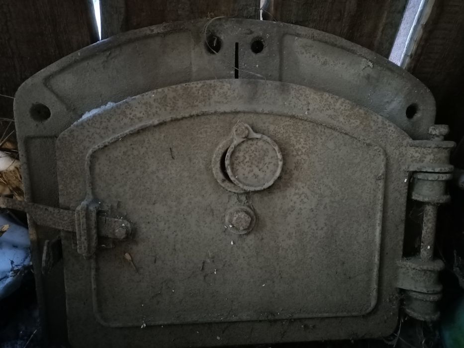 Дверьца котла отопления