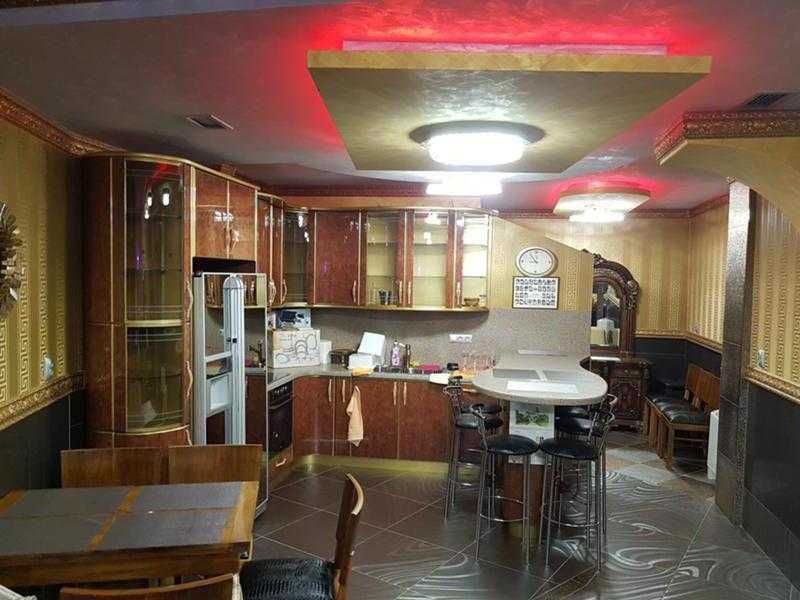 Тристаен имот в кв.Симеоново