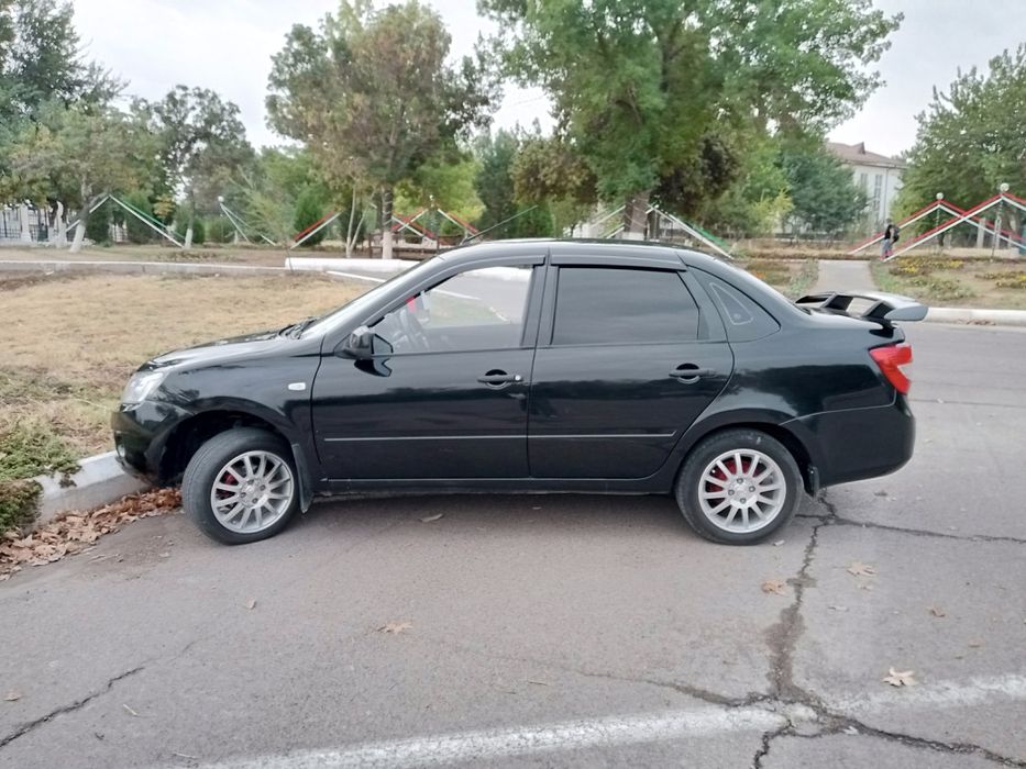 Продаю Ладу Гранту 2014 года