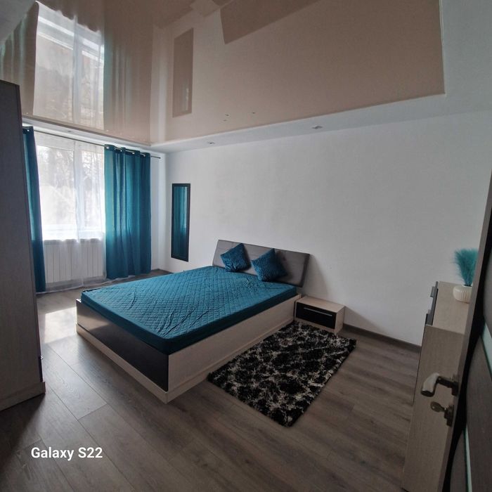 Proprietar, închiriez apartament pe Aleea Parcului.