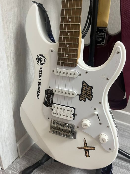 Yamaha pacifica white