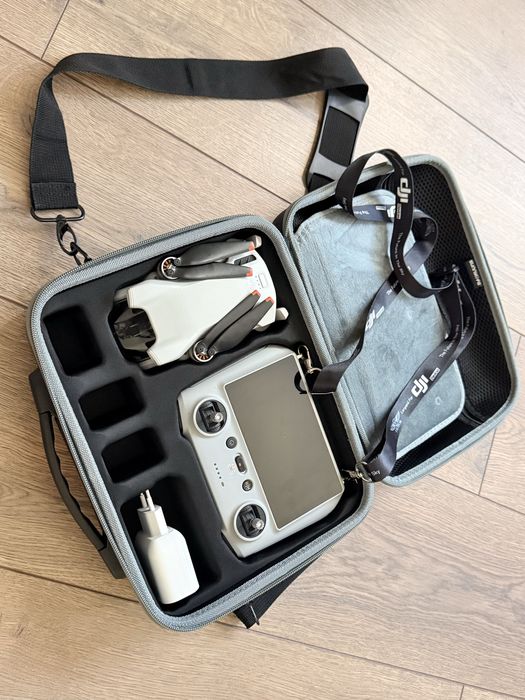 Drona dji mini 3 pachet cu geanta