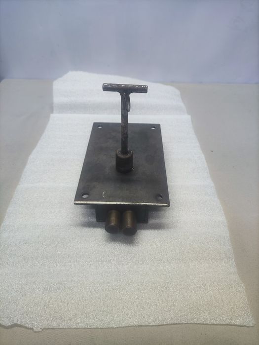 Замок гаражный. Врезной