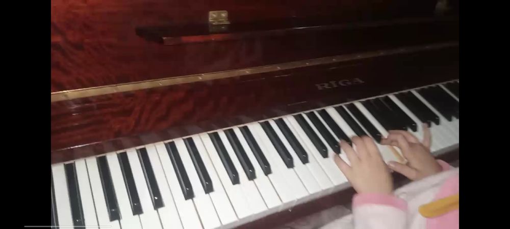 Срочно продается пианино