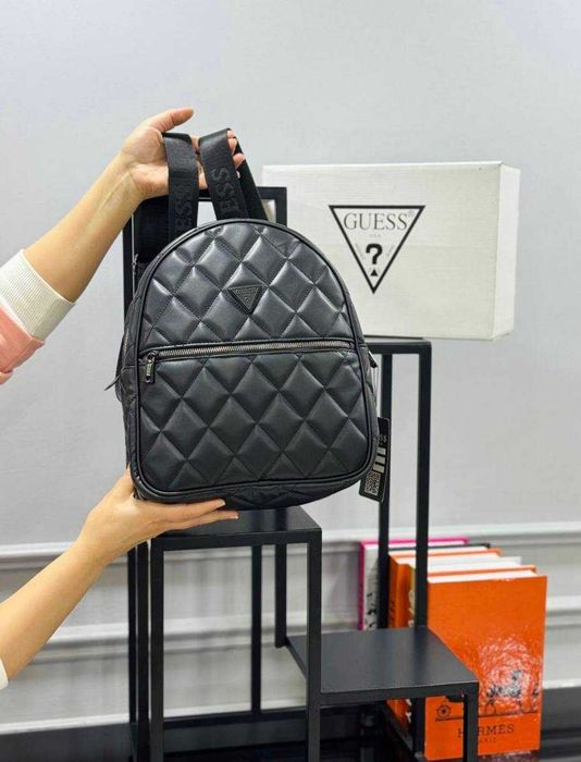 Раници дамски топ модели