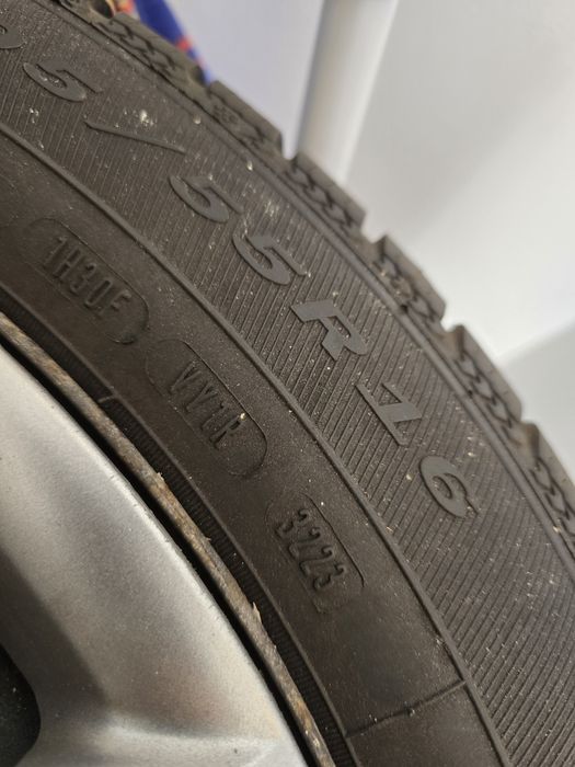 Vând roți Mazda 6     205 55 R16