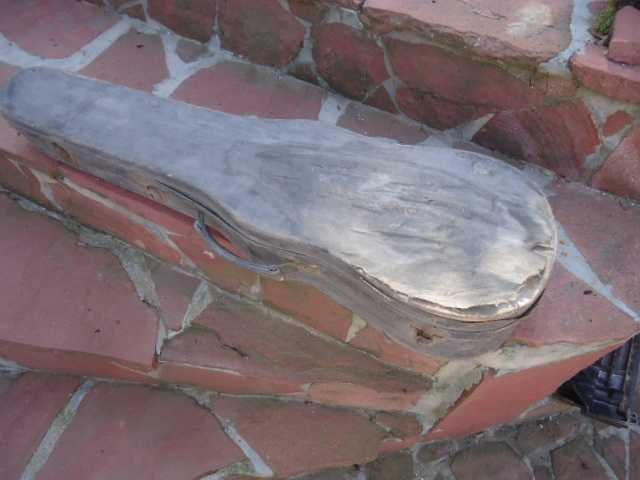 ретро кутии за цигулка.