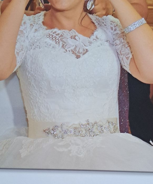 Rochie mireasa stil Printesa, 36