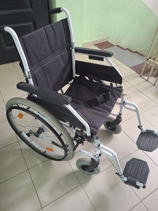 Инвалидная коляска