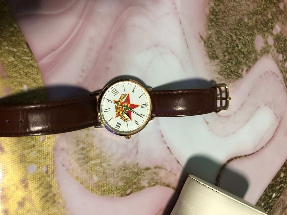 Армейские часы.