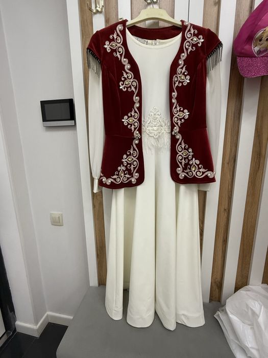 Платье на узату .