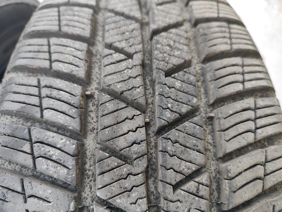 215 65 17  Iarna Winter set 2 BUCATI anvelope BARUM POLARIS 5