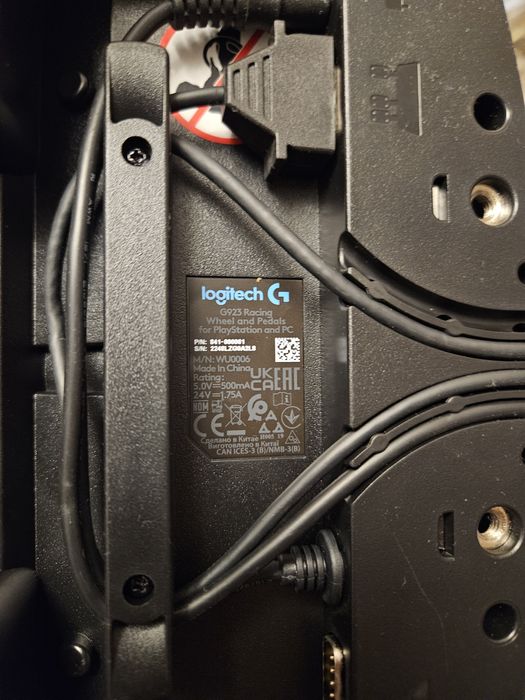 Logitech G923 Racing волан и педали за Ps4,Ps5 ,PC XBOX