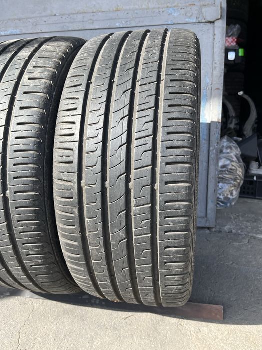 2 бр. летни гуми 225/45/17 Barum 5/6 mm DOT 4616
