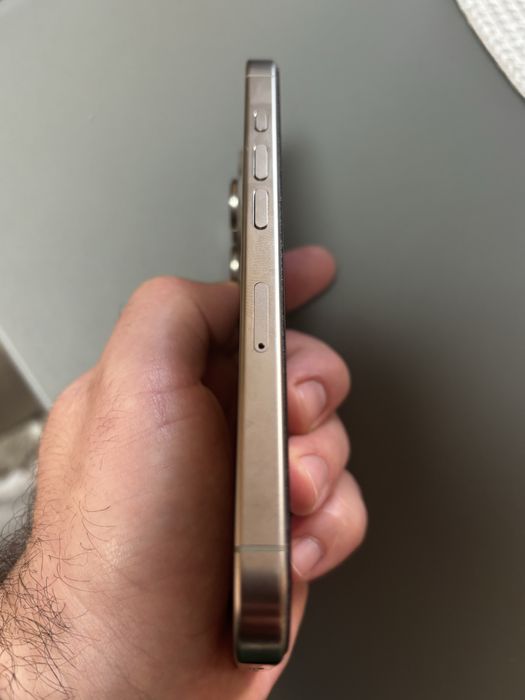 Vand/ Schimb Iphone 16 pro titanium grey garantie