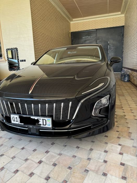 Hongqi eqm-5 2024