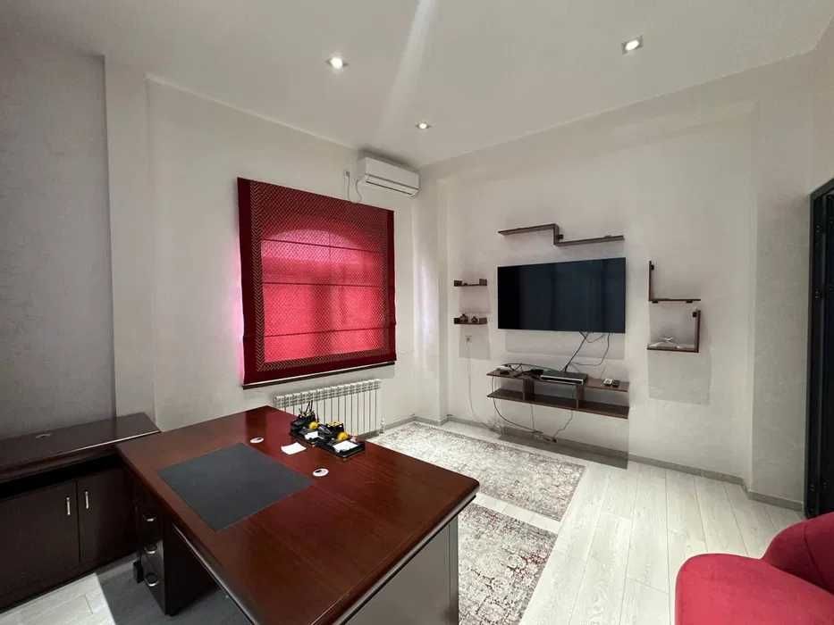 Сдаю Евродом 2,7-соток в махалле Ракат роскошная Неоклассика