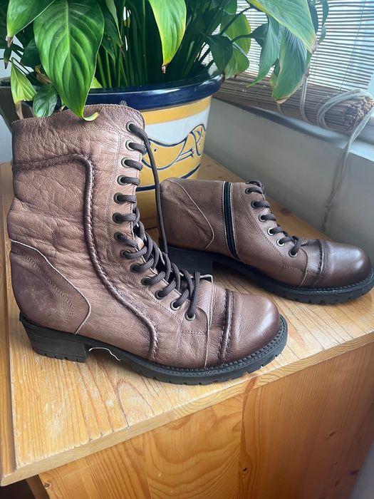 Ghete dama stare foarte buna