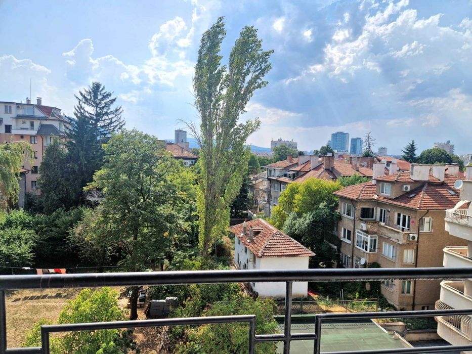 Дава се под наем Двустаен апартамент в София, Лозенец - 73 кв.м за 800 € - Снимка #11