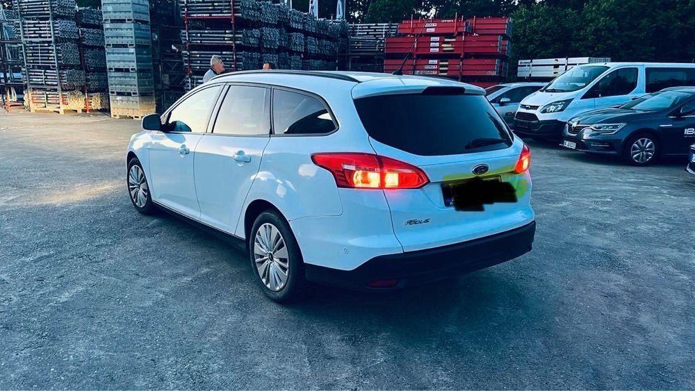 Vand sau schimb Ford Focus 3!!!