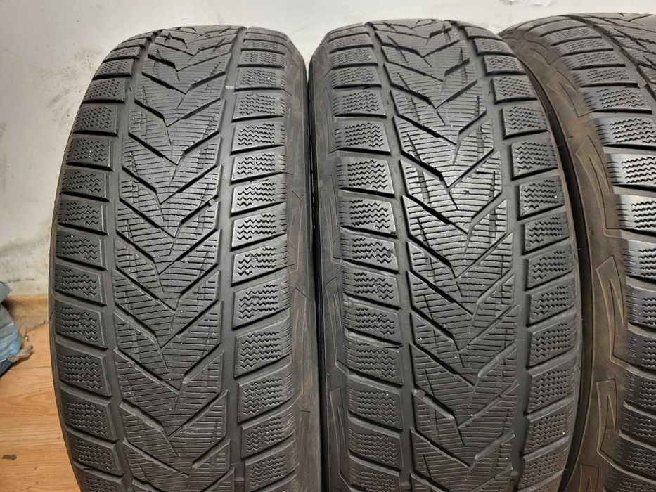 235/55/19 Vredestein / зимни гуми