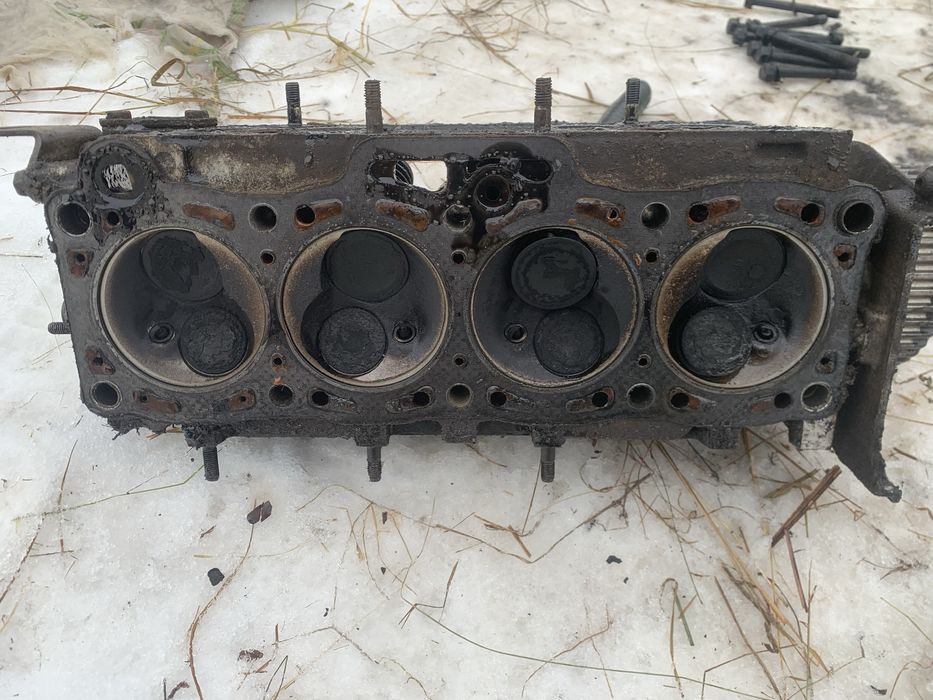 Продам  мазду626