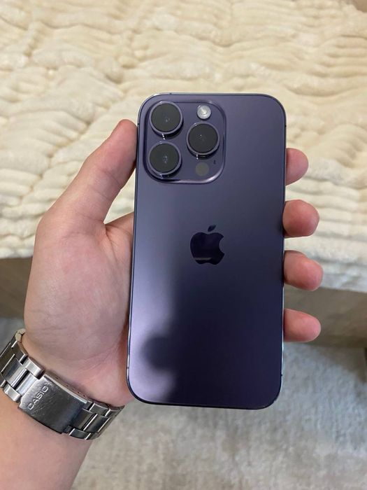 Продам Айфон 14 про на 256