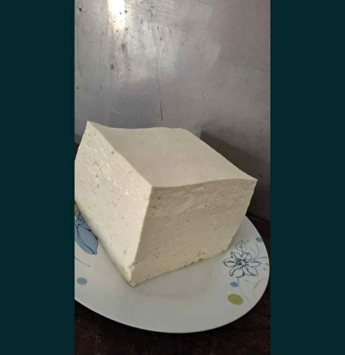 Vând brânză de oaie