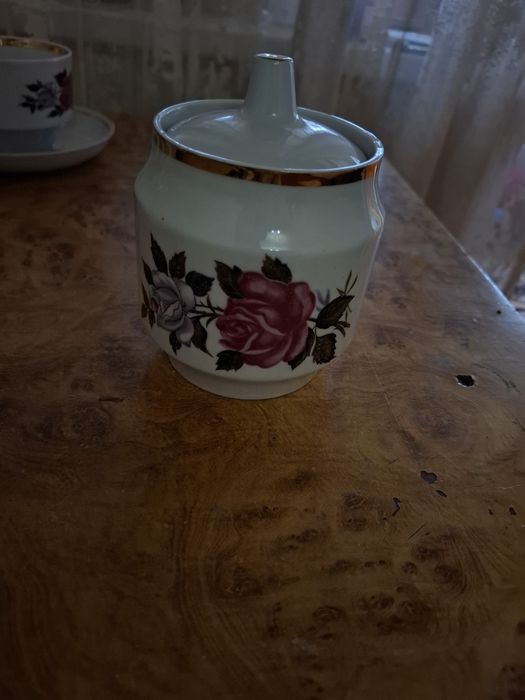 Чайный  сервиз.  Цена договорная