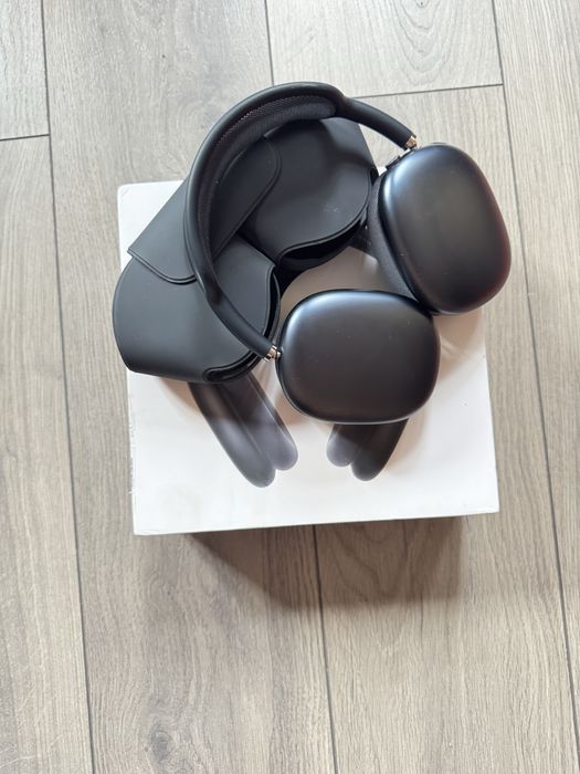 Airpods max продам в идеальном состоянии