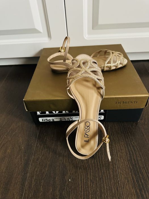 Sandale din piele , Il Passo , numarul 35 , ca si noi