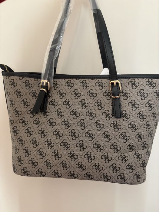 Guess маркова чанта