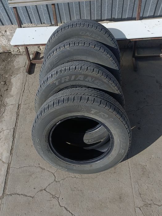 Продам летние покрышки