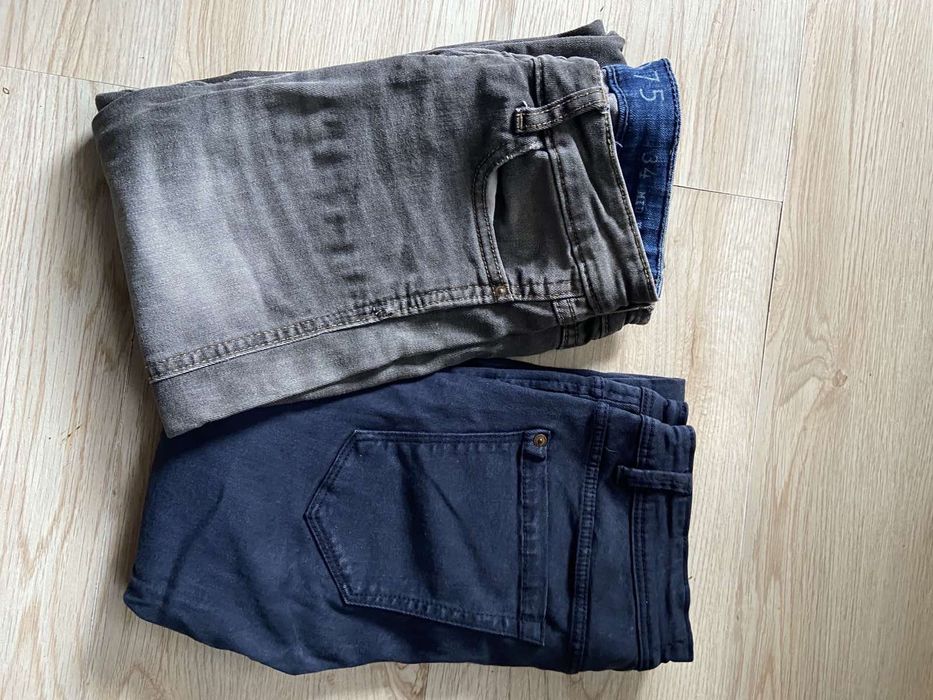 Две дамски дънкита