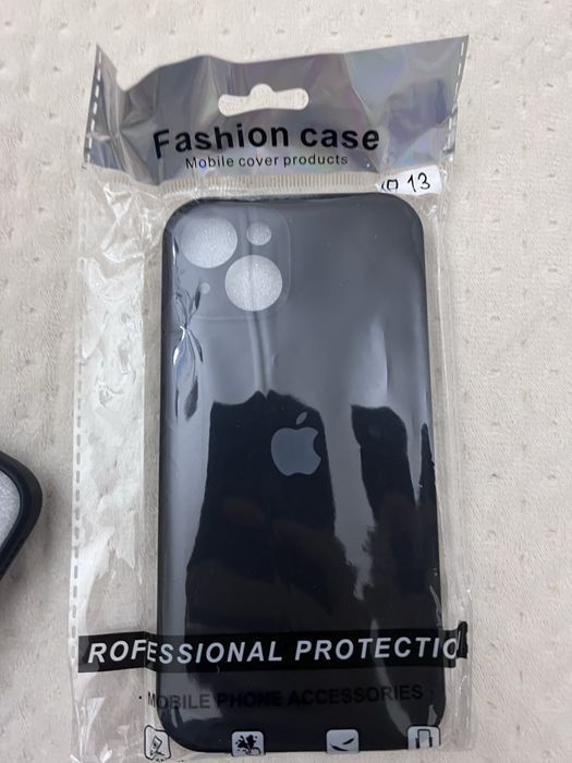 Продам чехлы на Айфон 13