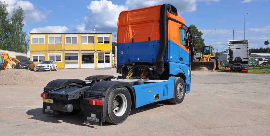 Dezmembrari camion Mercedes Actros MP2 MP3 4x2 cap tractor piese