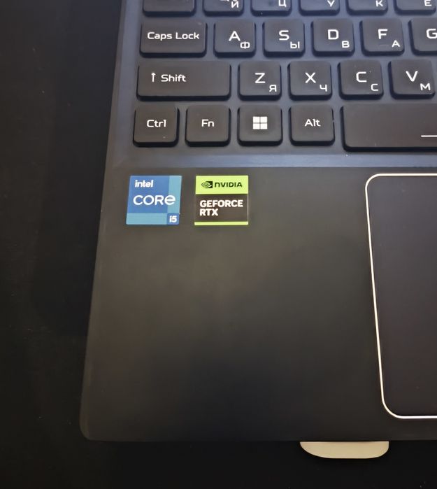 Продам игровой ноутбук Acer Predator Helios 300