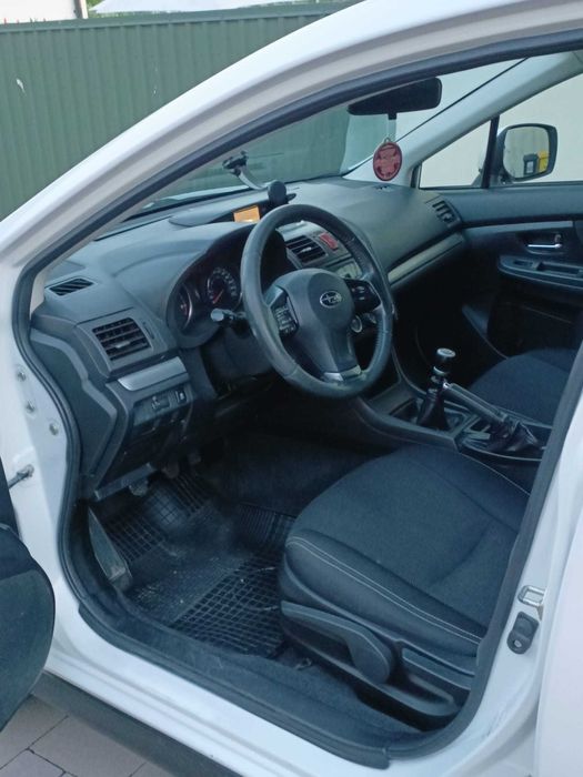 Unic Proprietar vând Subaru XV, 4X4 diesel boxer