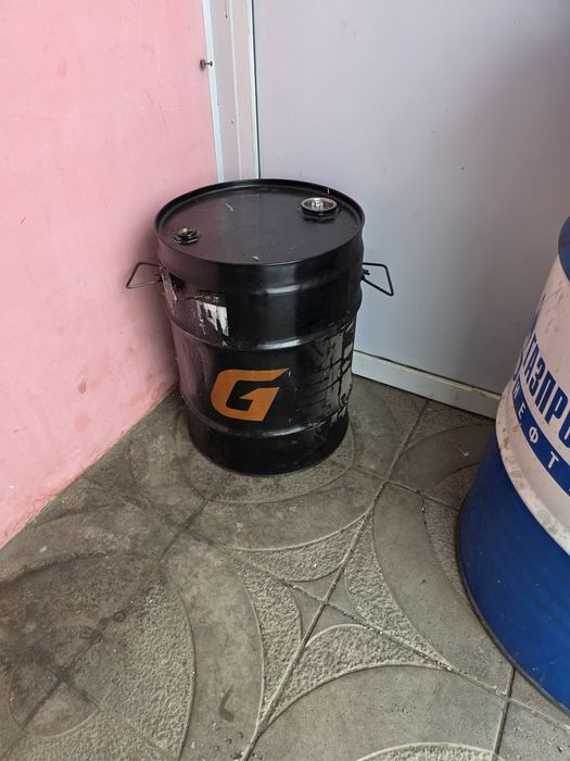 Продам бочки 50-60л